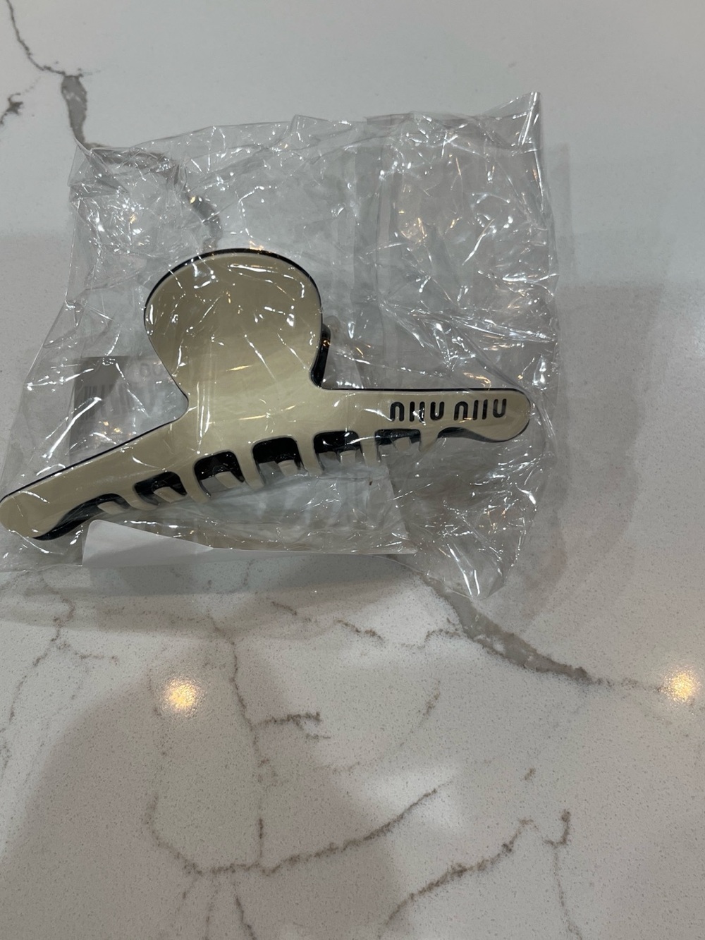 Cream Resin Hair Clip with Black Edge Detail